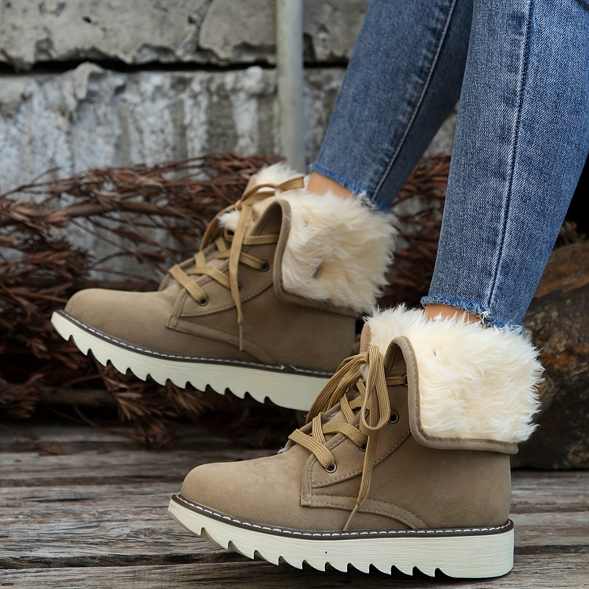 Women's Fleece-Lined Winter Boots with Plush Collar